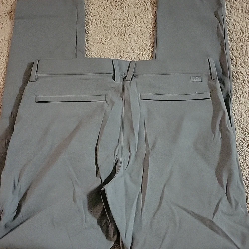 NWT L.L.Bean Venture Stretch Pants, Size 33x34 - Picture 6 of 6